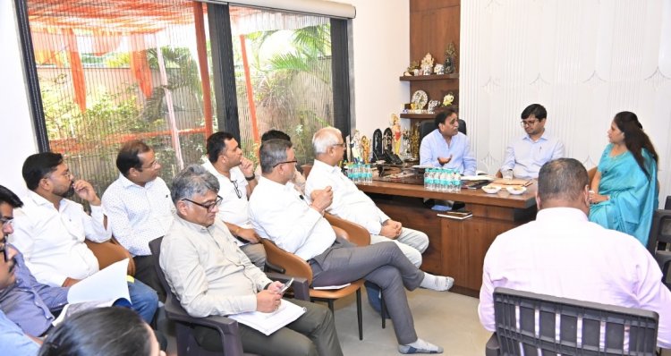 लोक निर्माण विभाग द्धारा रूपये 84.15 करोड़ रुपयों की लागत से होने वाले खारून रिवर फ्रंट के निर्माण विकास एवं सौंदर्यीकरण