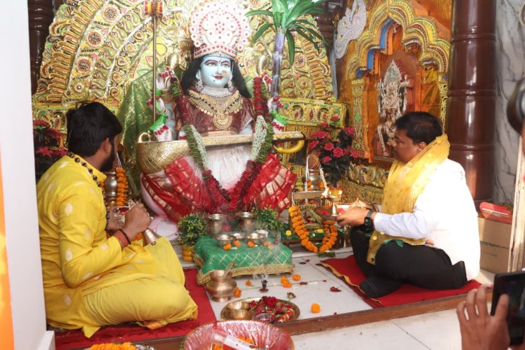 मां मातंगी दिव्य धाम पहुंचे कैबिनेट मंत्री केदार कश्यप, की पूजा-अर्चना