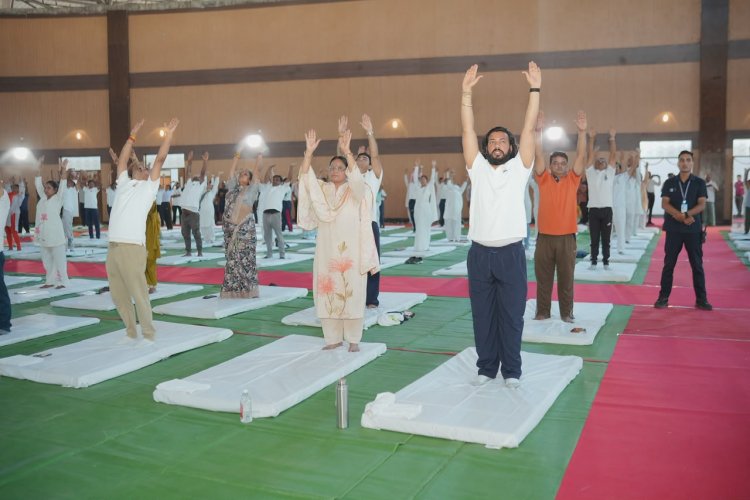 योग को दैनिक जीवन में अपनाकर स्वस्थ, सशक्त एवं विकसित समाज के निर्माण का करें संकल्प - मंत्री श्री गुरु खुशवंत साहेब