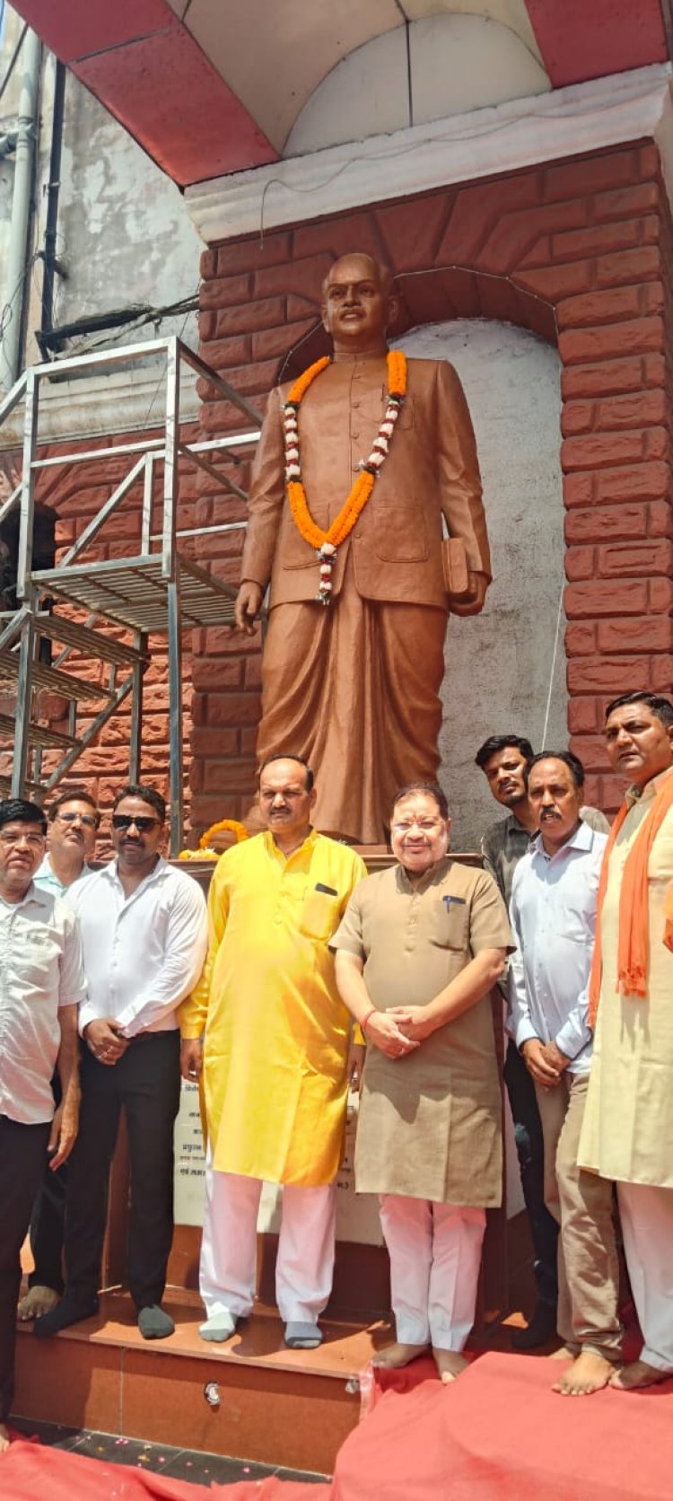डॉ श्यामा प्रसाद मुखर्जी की पुण्यतिथि पर विधायक  सुनील सोनी  ने दी श्रद्धांजलि