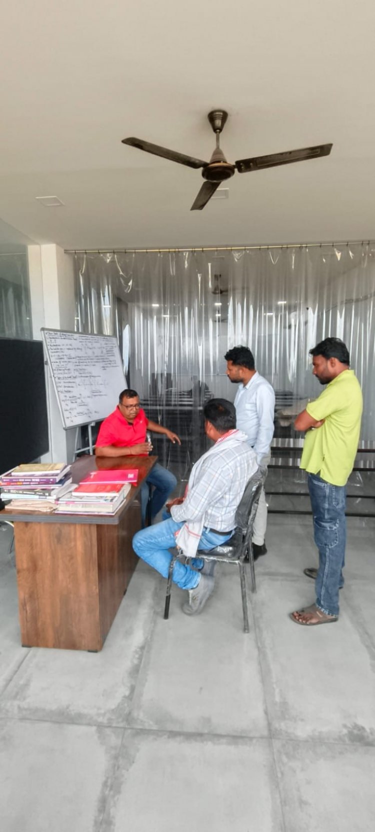रायपुर नगर निगम एवं अन्य विभागों की टीम द्वारा अग्नि सुरक्षा एवं अन्य सुविधाओं का औचक निरीक्षण लगातार जारी