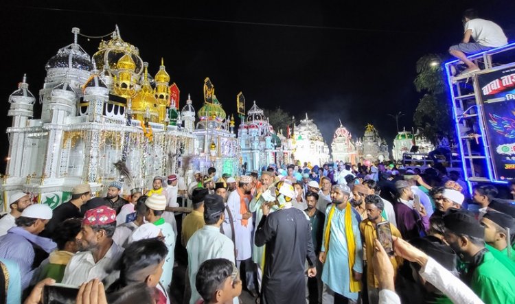 बारिश ने बढ़ाया ताजियादारों का हौसला, जुलूस में गूंजी ‘या हुसैन’की सदा
