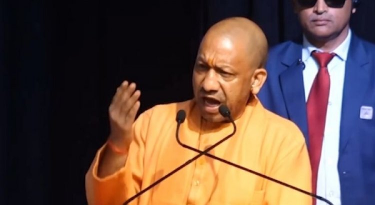 फायर एनओसी की वैधता समाप्त होने से पहले ही जारी करें नोटिस, जनसुरक्षा से कोई समझौता नहीं : मुख्यमंत्री योगी