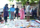 सपेरा बस्ती के बच्चो ने खेली बाल अधिकारों पर सांप सीढ़ी