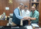 SECR के वरिष्ठ वाणिज्य अधिकारी अवधेश कुमार त्रिवेदी का चेम्बर ऑफ कॉमर्स ने किया भव्य नागरिक अभिनंदन