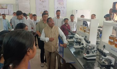 मंत्री श्री नेताम ने किया कृषि महाविद्यालय कुरूद का भ्रमण, आधुनिक शिक्षण एवं अनुसंधान सुविधाओं का लिया जायजा