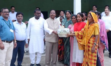 मिश्रित खेती को अपनाएं किसान - मंत्री  रामविचार नेताम