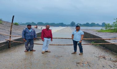 लगातार बारिश से नदी -नालों में जल स्तर में वृद्धि को लेकर बलौदा बाज़ार प्रशासन अलर्ट,अमेठी आवागमन के लिये बंद