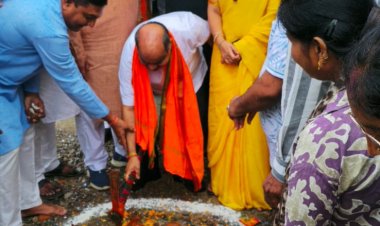 उत्तर विधानसभा में विकास कार्यों की सौगात, पुरंदर मिश्रा ने खोले आंगनबाड़ी के नए द्वार, सामुदायिक भवन की रखी नींव