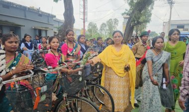 सरस्वती सायकिल योजना के तहत 59 छात्राओं को मिली निःशुल्क सायकिल