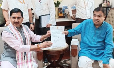 बिलासपुर को ट्रैफिक जाम से मिलेगी राहत, ₹827 करोड़ की 4-लेन रिंग रोड को लेकर तोखन साहू ने गडकरी से की मुलाकात