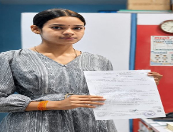 सेवा सेतु से घर बैठे मिल रही समयबद्ध शासकीय सेवाएं, सिर्फ एक सप्ताह में मिला निवास प्रमाण पत्र