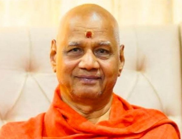 चम्पत राय और अनिल मिश्रा का इस्तीफा मंजूर, कृष्ण मोहन कार्यकारी महासचिव नियुक्तः गोविंद देव गिरि