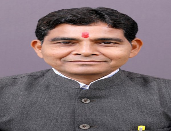 स्कूल सिर्फ किताबी ज्ञान के केंद्र नहीं, बल्कि बच्चों के सामाजिक-सांस्कृतिक विकास की धुरी - मंत्री वर्मा