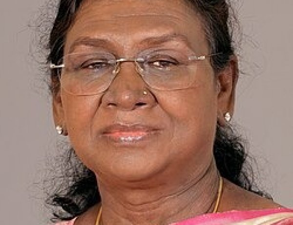 इस विशाल पथ पर: द्रौपदी मुर्मु