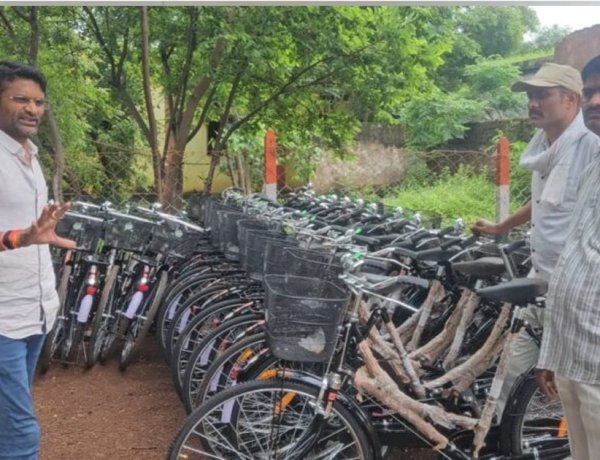 धरसींवा ब्लॉक के स्कूलों में शिक्षा विभाग की गंभीर लापरवाही उजागर, सरस्वती साइकिल योजना में अनियमितता के आरोप