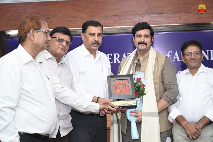 सीए अमित चिमनानी ने उद्योग नीति और पर्यटन की असीम संभावनाओं से छत्तीसगढ़ के व्यापारियों को कराया अवगत, कहा : इन उभरते हुए अवसरों को पहचानने की जरूरत