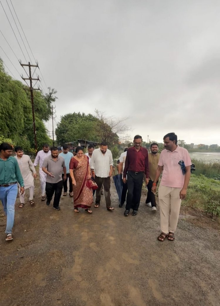 भारी बारिश से हाहाकार !  कॉलोनियों और बस्तियों में पानी भरा-महापौर मीनल की भावुक अपील