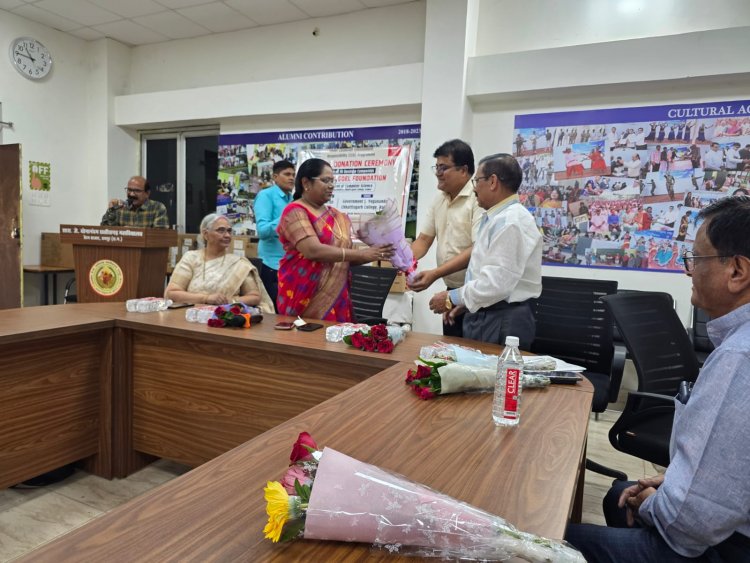 ’’गिन्नी देवी गोयल फाउंडेशन ने छत्तीसगढ़ महाविद्यालय को प्रदान किए 10 डेस्कटॉप कंप्यूटर’’