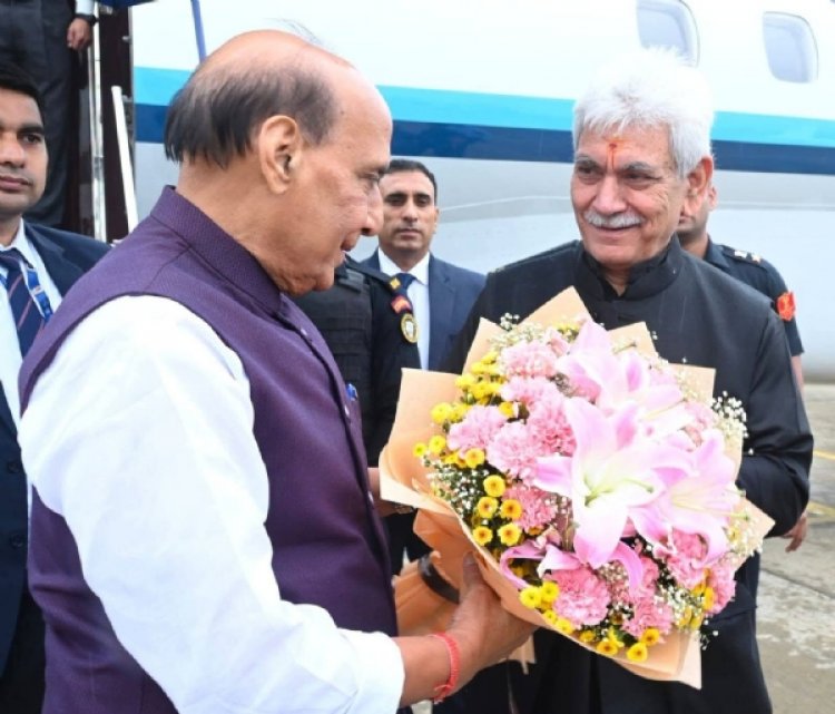 कारगिल विजय दिवस समारोह में शामिल होने श्रीनगर पहुंचे रक्षा मंत्री राजनाथ
