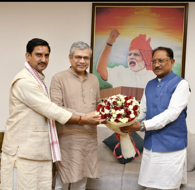 रेल मंत्री अश्विनी वैष्णव से मुख्यमंत्री विष्णु देव साय की मुलाकात, कटघोरा-डोंगरगढ़ नई रेल लाइन परियोजना पर बनी सहमति