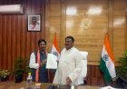 केंद्रीय जनजातीय कार्य मंत्री जुएल ओराम से मिले बस्तर सांसद महेश कश्यप,बस्तर के जनजातीय विकास हेतु सौंपा पत्र
