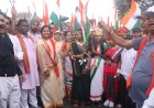 भारी बारिश के बीच 500 मीटर लंबे तिरंगे के साथ निकली भव्य तिरंगा यात्रा, मंत्री श्रीमती लक्ष्मी राजवाड़े हुईं शामिल