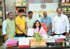 अशोका रतन रेसीडेंसीयल को आपरेटिव सोसायटी शंकर नगर के रहवासियों ने महापौर मीनल चौबे से मिलकर अशोका रतन परिसर में शीघ्र जल संकट दूर करने किया अनुरोध