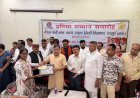 विद्यार्थियों को उत्कृष्ठता प्रमाण पत्र के साथ-साथ 5000 का चेक वितरणशासकीय स्कूलों के 227 उत्कृष्ठ विद्यार्थियों का सम्मान - सुनील सोनी