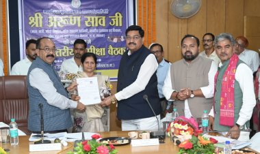 सेवा, शिद्दत और संकल्प से करें काम -  अरुण साव