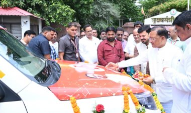 मुख्यमंत्री  विष्णु देव साय ने धरसींवा विधानसभा को दी निःशुल्क एम्बुलेंस की सौगात