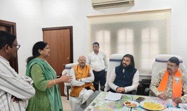 भाजपा प्रदेश कार्यालय में लगा सहयोग केंद्र, मंत्री गुरु खुशवंत साहेब ने किया संवाद