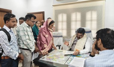 शिक्षा मंत्री गजेन्द्र यादव ने किया कार्यकर्ताओं से संवाद