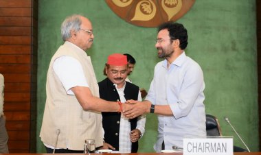 बृजमोहन अग्रवाल द्वारा प्रमुखता से उठाए गए विषयों पर केंद्रीय कोयला एवं खान मंत्री श्री जी. किशन रेड्डी ने अनेक सांसदों की उपस्थिति में अधिकारियों को आवश्यक कार्यवाही शीघ्र सुनिश्चित करने के निर्देश दिए।
