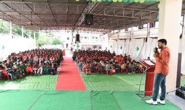 विधायक अनुज शर्मा ने विद्यार्थियों को प्रकृति संरक्षण का संकल्प दिलाते हुए कहा, "हरेली का वास्तविक अर्थ केवल पूजा-पाठ या उत्सव मनाना नहीं, बल्कि प्रकृति को सहेजना है।