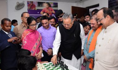 राजनांदगांव में राज्य स्तरीय जूनियर शतरंज प्रतियोगिता का समापन- डॉ. रमन सिंह और अरुण साव ने बढ़ाया खिलाड़ियों का उत्साह….