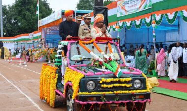  नक्सल मुक्त बीजापुर के पहले स्वतंत्रता दिवस पर शान से लहराया तिरंगा, सांसद महेश कश्यप ने किया ध्वजारोहण