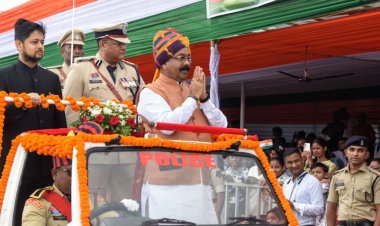 -उपमुख्यमंत्री  अरूण साव ने ध्वजारोहण कर परेड की सलामी ली