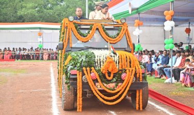 सक्ती में धूमधाम से मनाया गया स्वतंत्रता दिवस