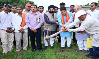 भौतिक प्रगति के साथ अपनी समृद्ध परंपरा और मानवीय मूल्यों को सहेजकर रखना ही सच्चा विकास- मंत्री टंक राम वर्मा