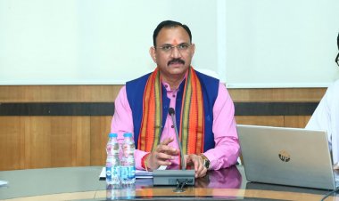 स्वास्थ्य मंत्री  श्याम बिहारी जायसवाल ने की विभागीय कार्यों की समीक्षा
