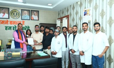 स्वास्थ्य मंत्री श्याम बिहारी जायसवाल से मिले इंटर्न डॉक्टर, आंदोलन स्थगित करने का लिया निर्णय….