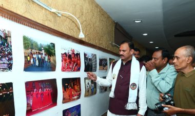 स्वास्थ्य मंत्री श्याम बिहारी जायसवाल ने किया दृश्य संवाद 2026 का शुभारंभ, तस्वीरों में उतरा छत्तीसगढ़, फोटो जर्नलिस्टों का हुआ सम्मान….