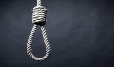 CG – महिला को मृत समझकर कमरे में ताला लगाकर लौट गई पुलिस, 2 घंटे बाद खोला दरवाजा तो नजारा देख रह गई हैरान