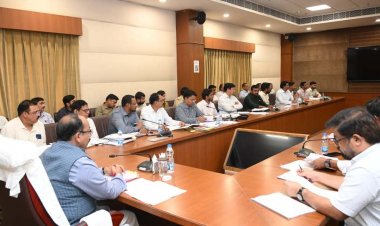 उप मुख्यमंत्री  अरुण साव ने विकास कार्यों और योजनाओं के क्रियान्वयन की समीक्षा की