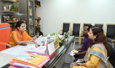 जयस्तंभ चौक पर बिना अनुमति तोरण और मुख्य मार्ग पर अवैध गेट लगाने पर महापौर मीनल चौबे सख्त