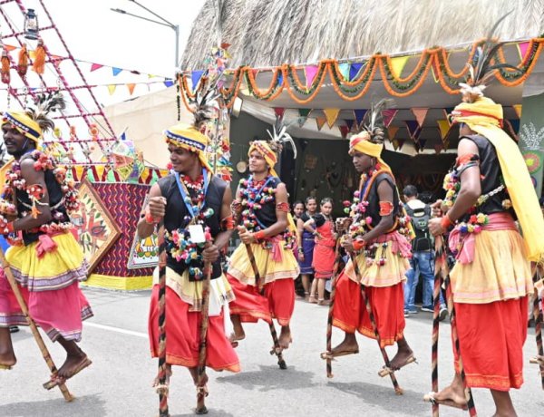 छत्तीसगढ़ के पहले पर्व हरेली पर मुख्यमंत्री निवास में सजी लोक संस्कृति की जीवंत झांकी