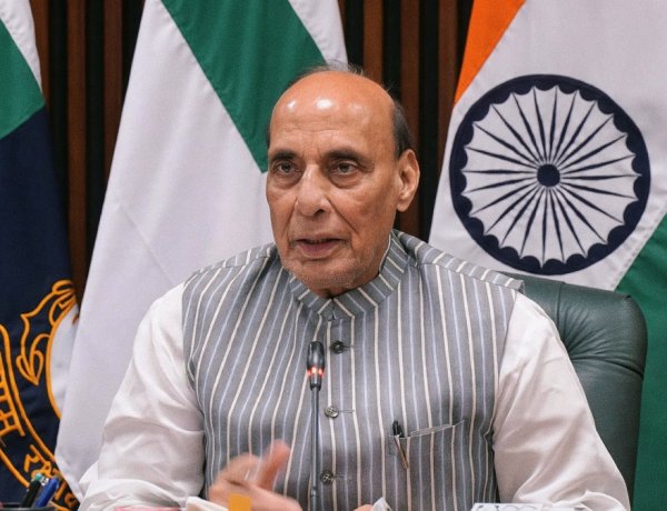 भारत की विकास यात्रा में राजीव गांधी का भी अहम योगदान: राजनाथ सिंह