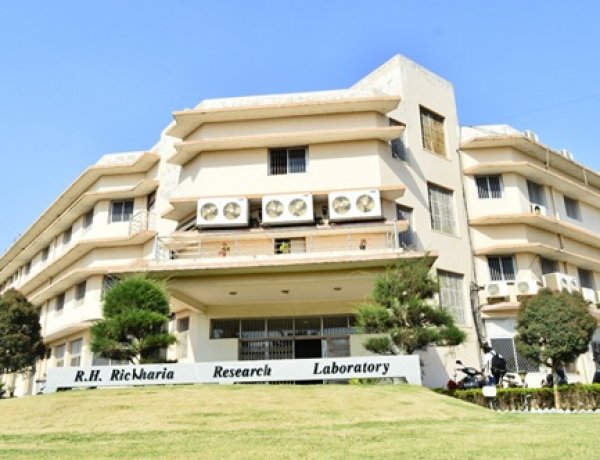 कृषि शिक्षा में भी हैं करियर, नवाचार और उद्यमिता के असीमित अवसर