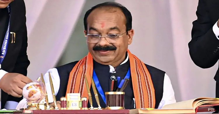 निर्वाचित महिला प्रतिनिधियों के पारिवारिक सदस्य अर्थात पति, पुत्र, पिता एवं अन्य रिश्तेदार नहीं बन सकेंगे प्रतिनिधि